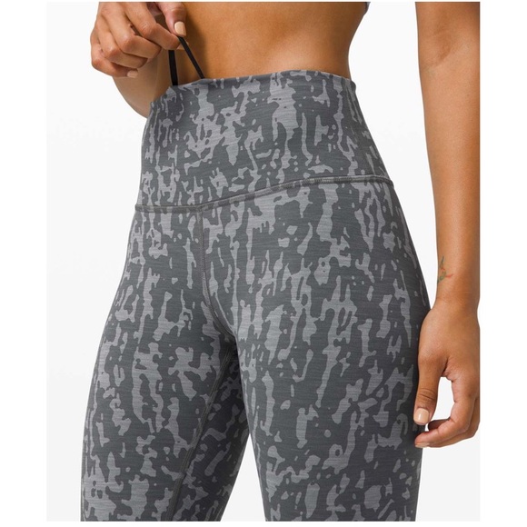 Lululemon Wunder Train High-Rise Crop 21" Print Gray Legging Size 6, W6BF5S - Picture 5 of 14